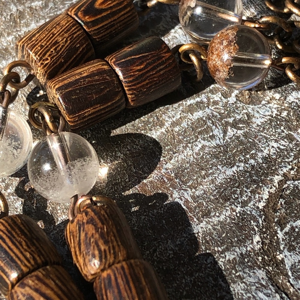 Wood and Quartz Owl Necklace - Picture 4 of 4